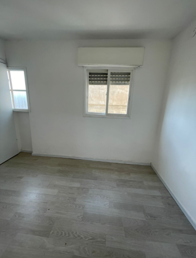Apartment / Flat For Sale Haifa Ad1005026