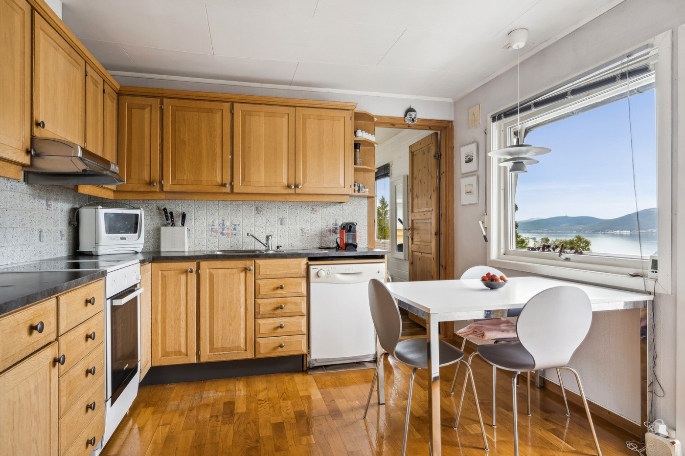 Apartment / Flat For Sale Tromso Ad982490