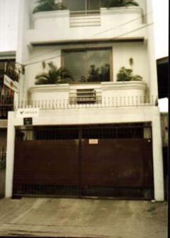 TOWNHOUSE for SALE (Makati, Phil Guadalupe Station