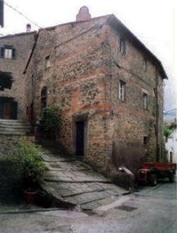A villege house to restore Florence
