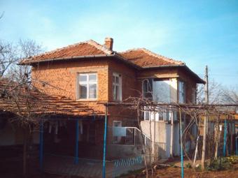 Nice Two-story House Kharmanli
