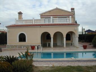 Luxury 5 bed.villa in Torrevieja Alicante