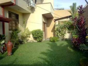 house sale with large garden Battramulla