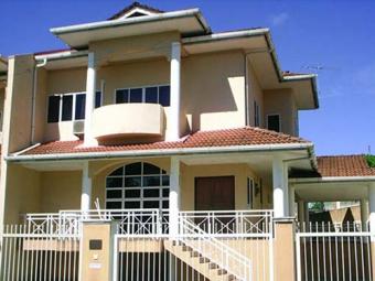 HOUSE 4 RENT KUCHING 0198182977 Kuching