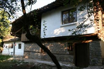 House near Veliko Tarnovo Zlataritsa
