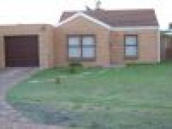 Lovely facebrick house Kraaifontein