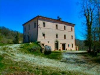 AGRITURISM FOR SALE IN ITALY Marche