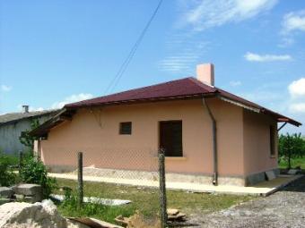 Small house in a nice village Varna