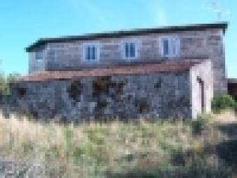 Cottage in Galicia only 70.000 E Celanova