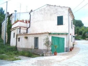 Italian house - well restored Pescara