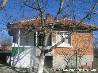 house in Elhovo area Elhovo Area