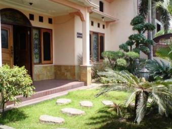 LUX Villa at Exotic Indonesia Surabaya