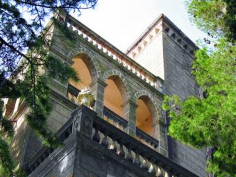 Apartments in Tuscan castle Florence