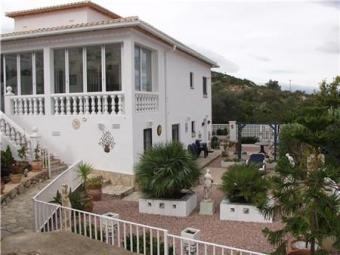 Very large semi-detached villa Rafol De Almunia