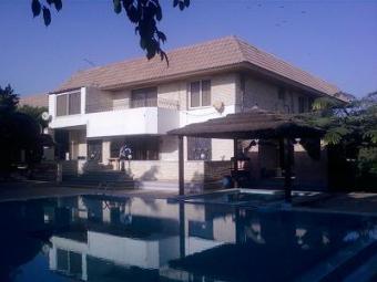 Huge villa for rent El-sheikh Zayed City
