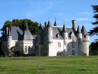 Chateau de Bussiere for sale Loches
