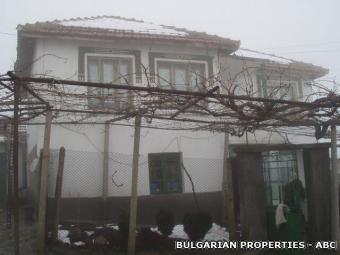 house in Elhovo area Elhovo Area