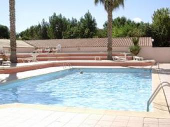 ARGELES PLAGE FLAT WITH GARAGE La Platja D`argelers