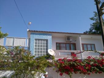 we have a house to rent w/pool Maputo