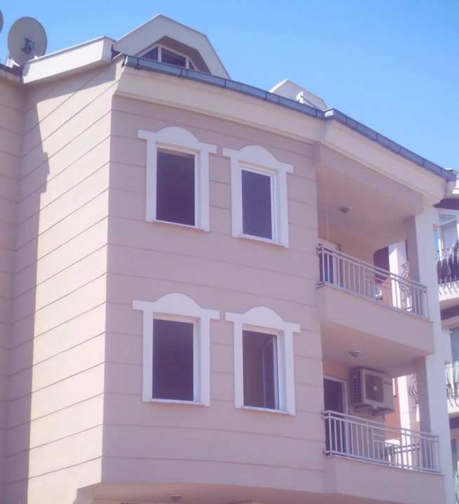2 Very Good Located Apartments Marmaris
