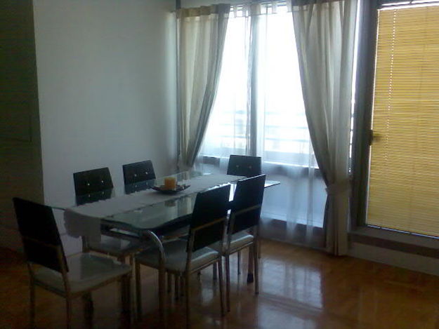 One bedroom Condo Mckinley Place Makati