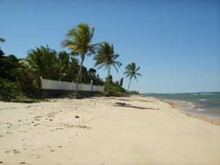 IN FRONT OF THE BEACH Arraial