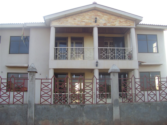 Executive 2 Storey 8 Bedroom H/s Accra