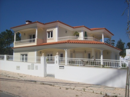 4 Bedrooms detached villa S.martinho Do Porto