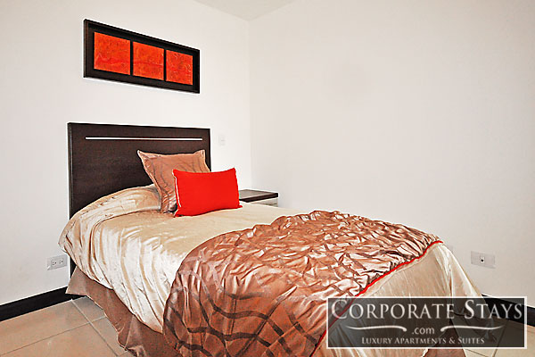 FURNISHED APARTMENT L ARENA Santa Ana