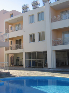 1 br apt , 700m to the beach Paphos
