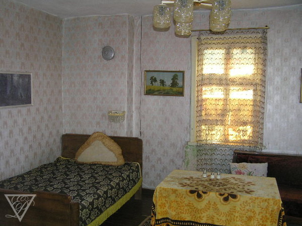 Two-storey house in hilly region Elkhovo