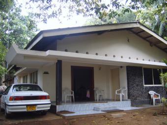 House for sale near beach Ambalangoda Balapitiya