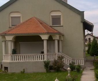 GREAT HOUSE WITH A PROPERTY Novi Sad