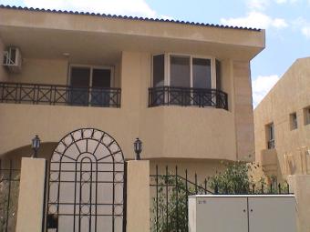 Brand new semi-furnished 3BR twi Cairo