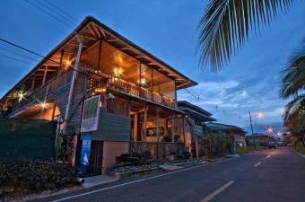 Hotel And Surf School Bocas Del Toro, Isla Colon