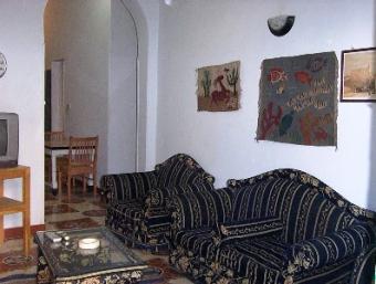 2 Bed Apartment with Garden Luxor
