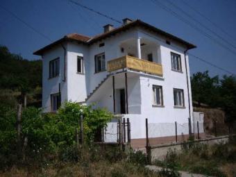 FULLY RENOVATED THREE BED HOUSE Pleven