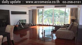 2 Bedroom Urbana Sukhumvit 15 Bangkok