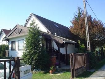 North Budapest. House for Sale Tahit&oacute;tfalu