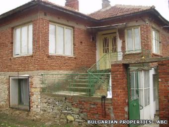 house in Elhovo area Elhovo Area