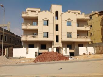 Duplex w private garden for sale New Cairo