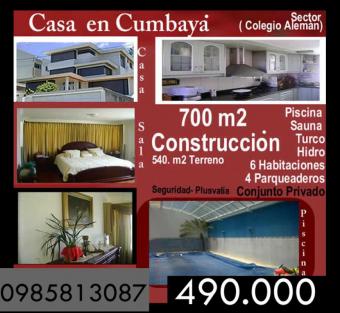 Casa con Piscina en Cumbaya Quito