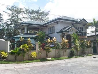 Large Home w/Swim pool Angeles Angeles City