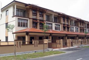 2 1/2 storey terrace house Klang