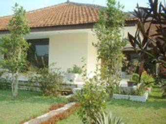 rent villa on puncak, west java, Cipanas Town