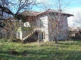 Family House in the village Burgas