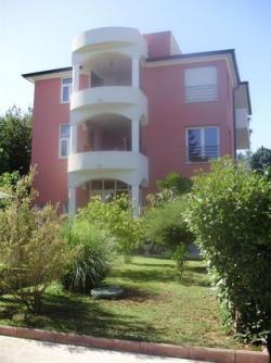 Beautiful house by the beach! Premantura