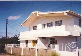 4 apartments in the same buildin Grand Baie