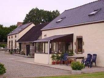 Farmhouse and Gite for sale Villaines-la-juhel