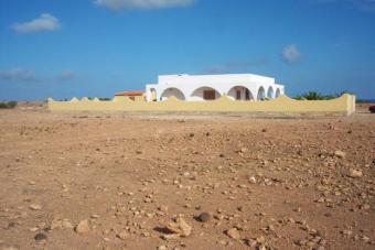 2 bedroom villa for sale Vila Do Maio
